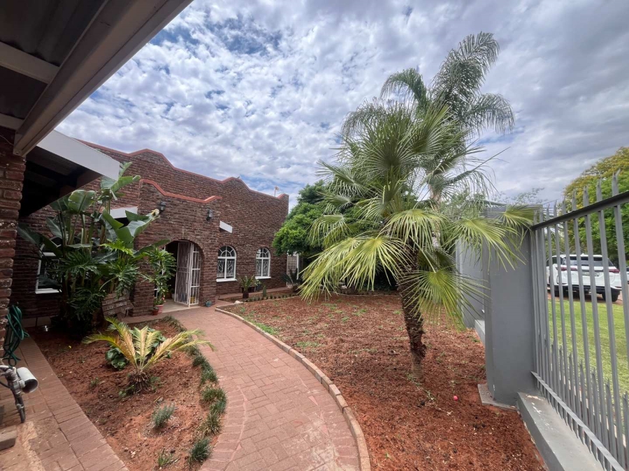 4 Bedroom Property for Sale in Keidebees Northern Cape